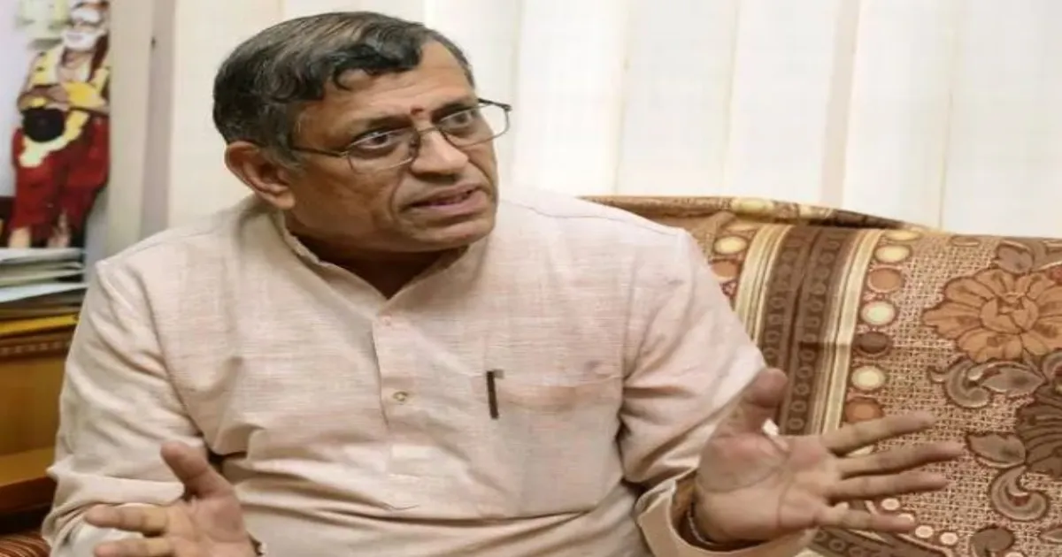 विजय में हीरो मेंटलिटी है: स्वामीनाथन गुरुमूर्ति ने कहा, TVK का एंटी-DMK रुख AIADMK को तमिलनाडु चुनाव में मदद करेगा