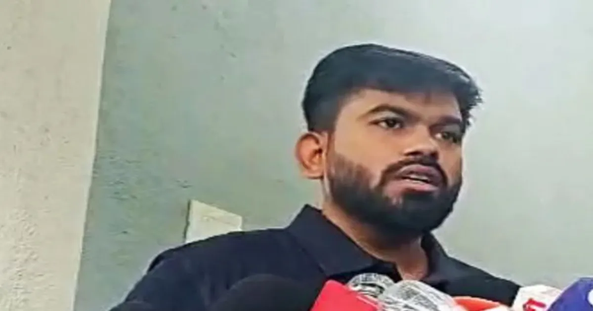 अभिजीत दीपके ने अमित शाह के इस्तीफे की मांग की, बोले- भारत में लोकतंत्र खतरे में