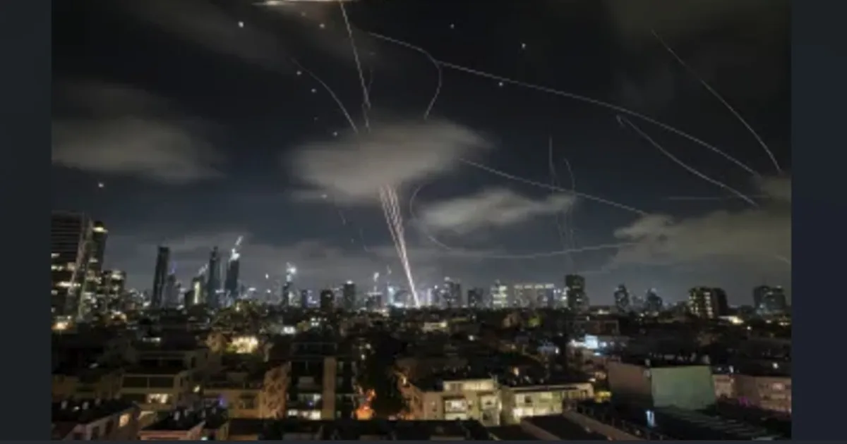 ईरान के हमलों के दौरान UAEकी सुरक्षा में इज़राइल का आयरन डोम, रक्षा सहयोग में बड़ा बदलाव