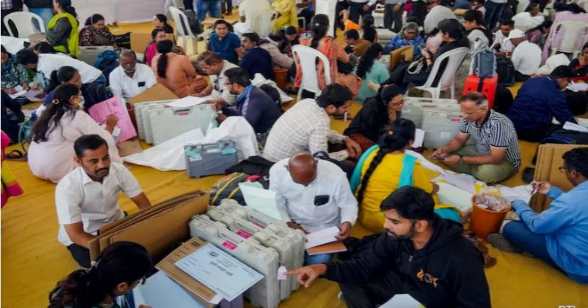 महाराष्ट्र नगर निकाय चुनाव : मुंबई बीएमसी समेत 28 नगर निगमों में मतदान शुरू