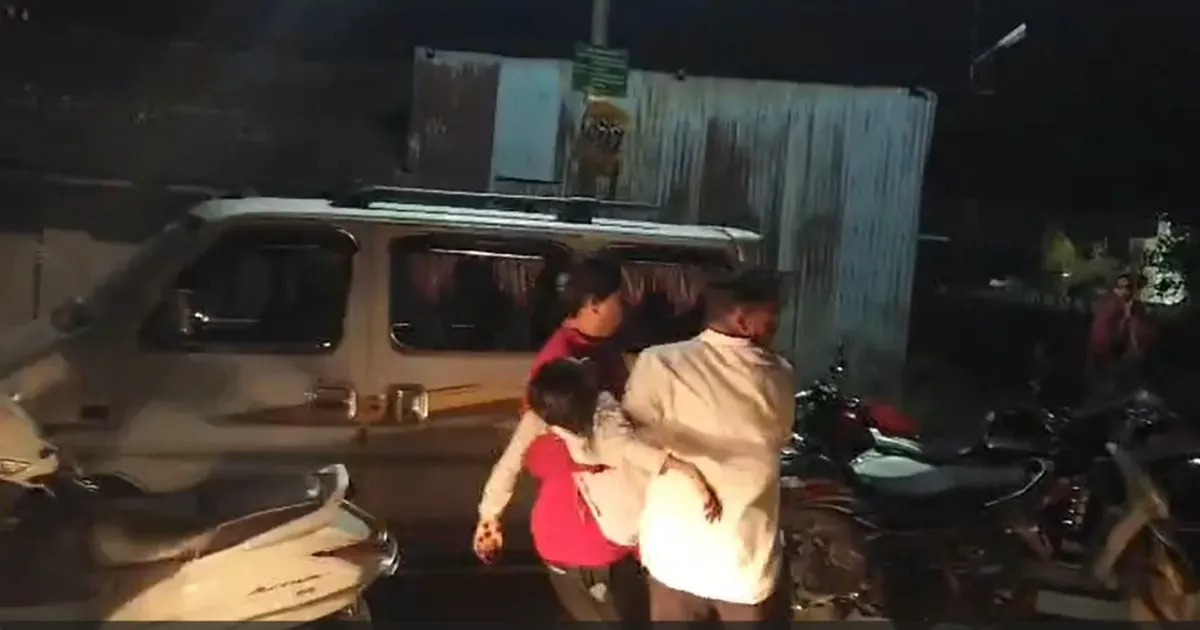 नासिक में दर्दनाक हादसा: कुएं में गिरी कार, नौ लोगों की मौत