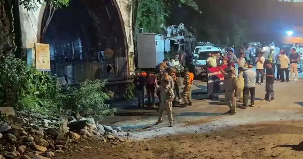 उत्तराखंड के चमोली में सुरंग में घुसा पानी और मलबा, 7 की मौत, 13 घायल; 2 अब भी फंसे