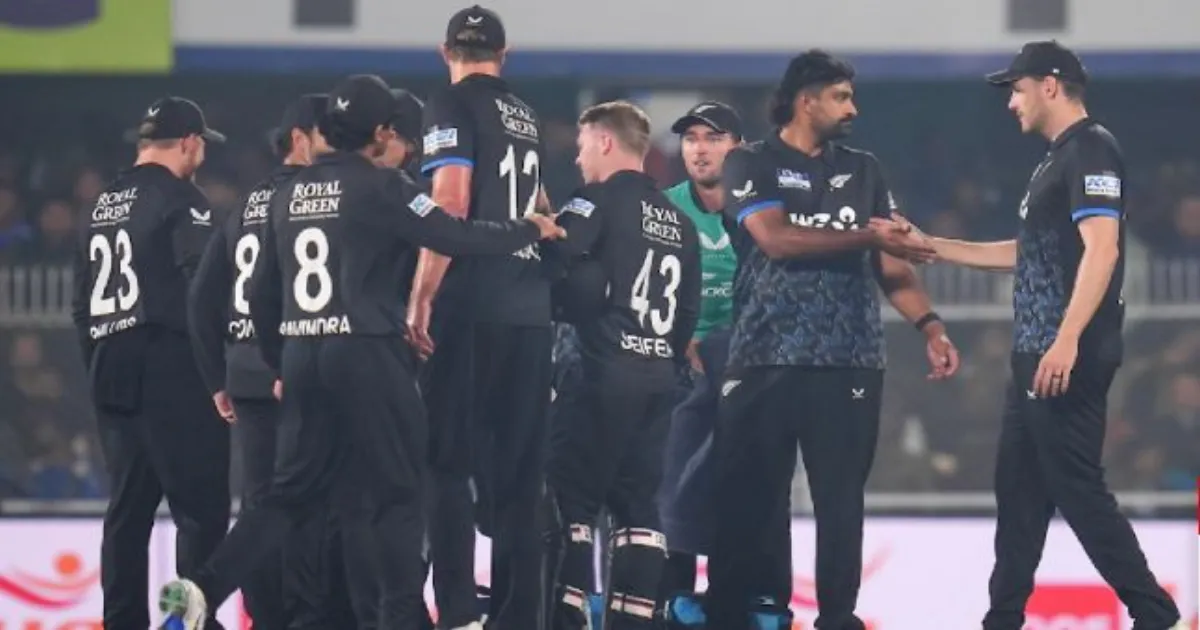 IND vs NZ: लगातार तीन हार के बाद न्यूजीलैंड ने दो खिलाड़ियों को किया टीम से रिलीज, विश्व कप के खिलाड़ी लौटे