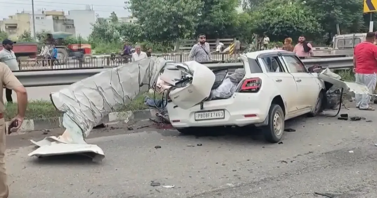 पंजाब के जालंधर-मकसूदां बाईपास पर खड़े ट्रक से टकराई कार, तीन लोगों की मौत