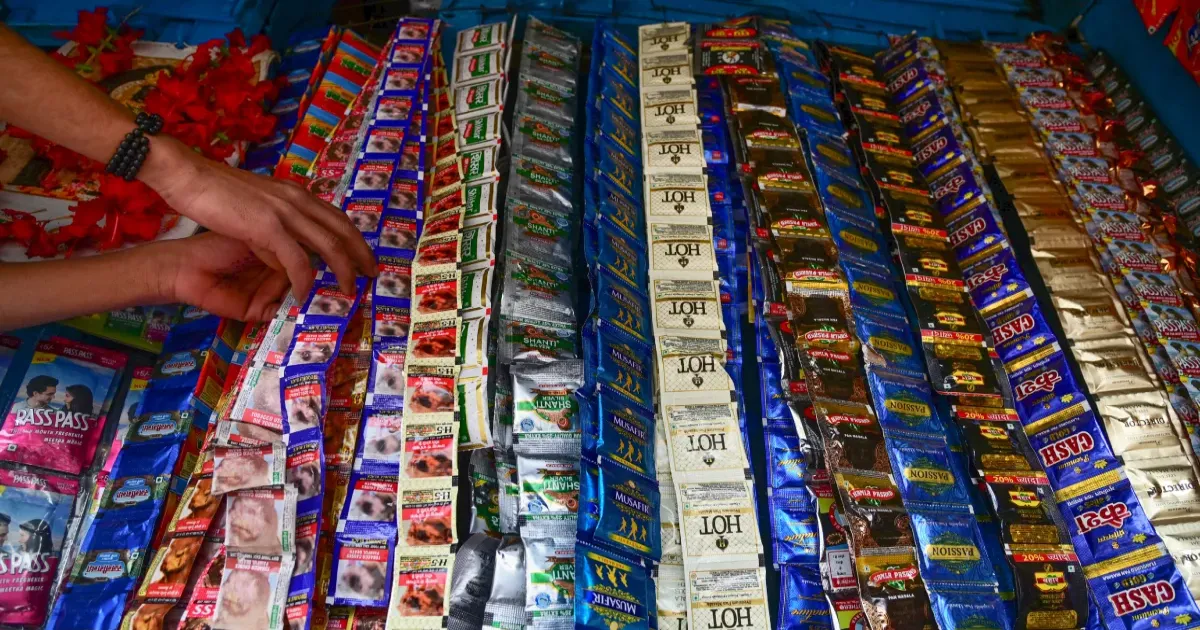 पान मसाला की पैकेजिंग पर FSSAI का नया नियम, प्लास्टिक और एल्युमिनियम फॉयल पैकेट पर रोक