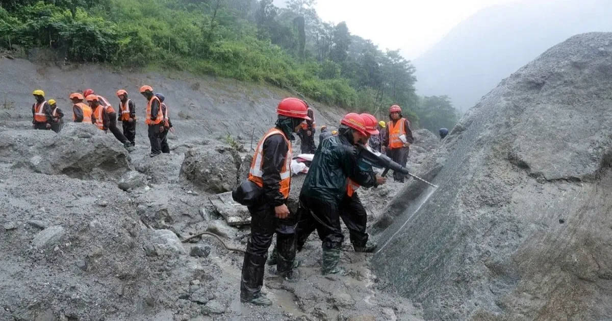 नेपाल में बाढ़ से तबाही और बढ़ी, मृतकों की संख्या 734 पहुंची; अज्ञात शवों को एयरटाइट बैग में दफनाया जाएगा