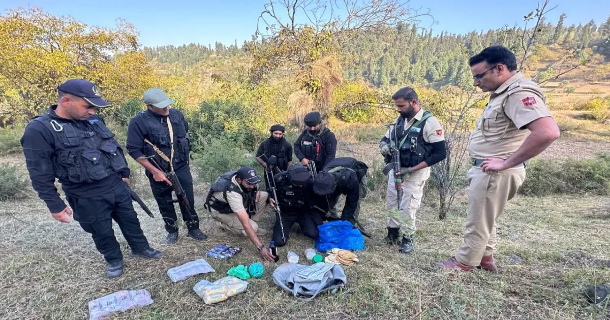 हाशिम मूसा के मददगार नेटवर्क की जांच तेज, मुठभेड़ स्थल के पास दवाइयों और खाने का बैग मिला