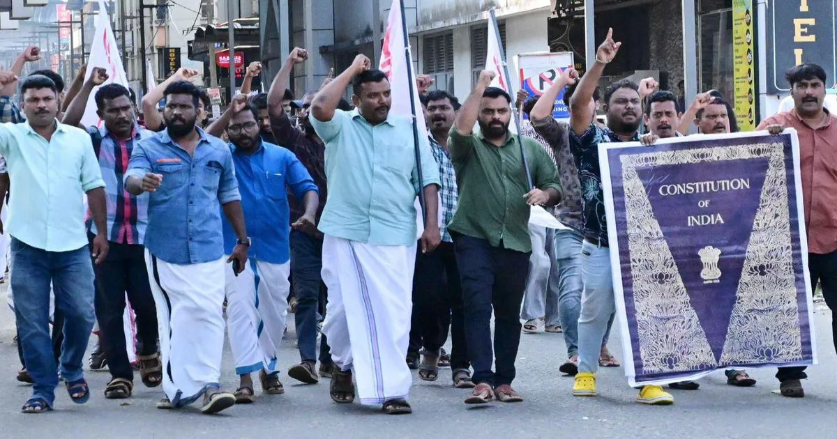 वंदे भारत ट्रेन में आरएसएस गीत से मचा बवाल, भाजपा ने बताया अनावश्यक विवाद