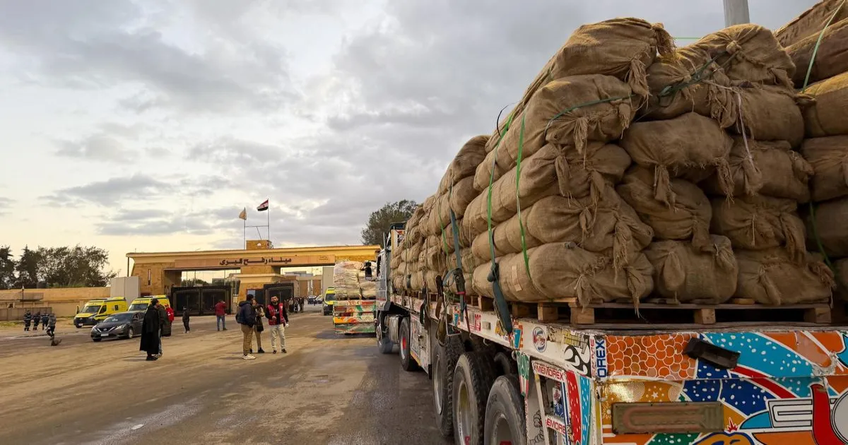 गाज़ा में सामान तस्करी के आरोप में 12 लोग, जिनमें इजरायली सैनिक भी शामिल, पर केस दर्ज