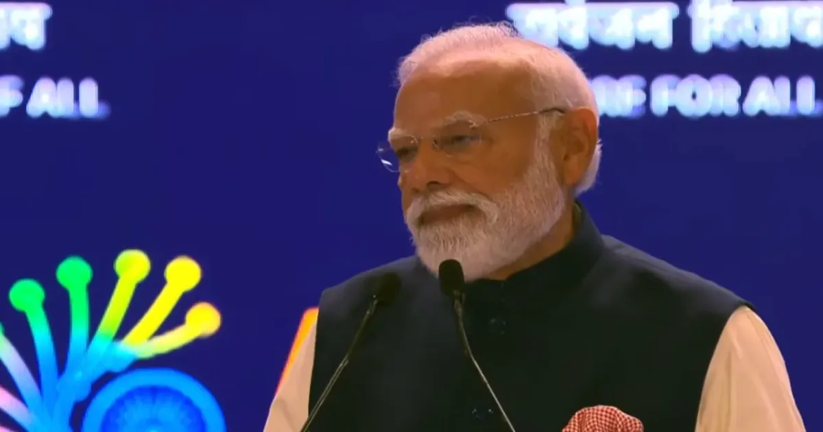 AI को लोकतांत्रिक बनाना चाहिए: पीएम मोदी का बयान
