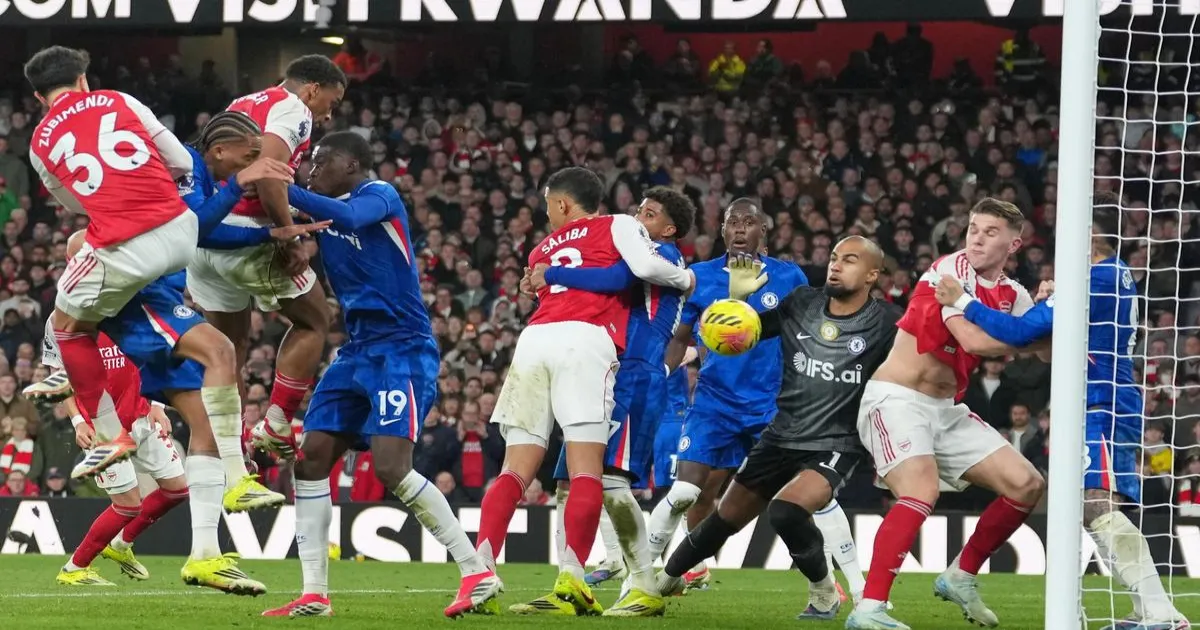 प्रीमियर लीग: आर्सेनल ने चेल्सी को हराकर शीर्ष स्थान बरकरार रखा, मैन यूनाइटेड तीसरे स्थान पर