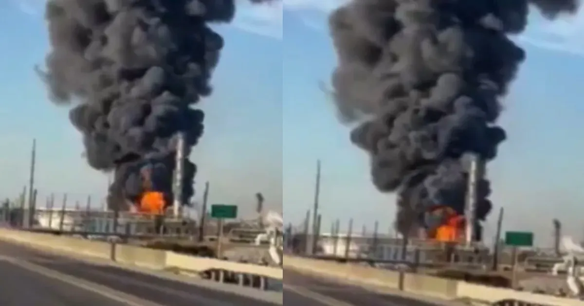 टेक्सास में तेल रिफाइनरी में भयानक धमाका; आग और काले धुएं का गुब्बार देखा गया