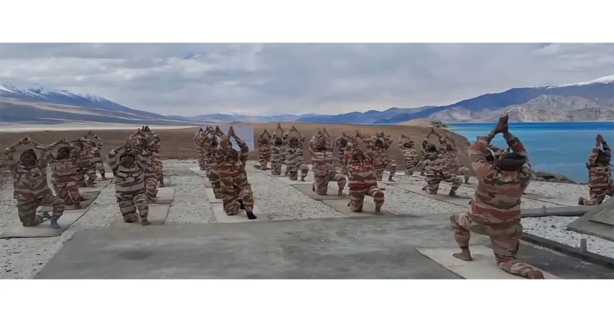 आईटीबीपी ने पांगोंग त्सो में मनाया अंतरराष्ट्रीय योग दिवस, सुरक्षा बलों और स्थानीय लोगों ने लिया हिस्सा