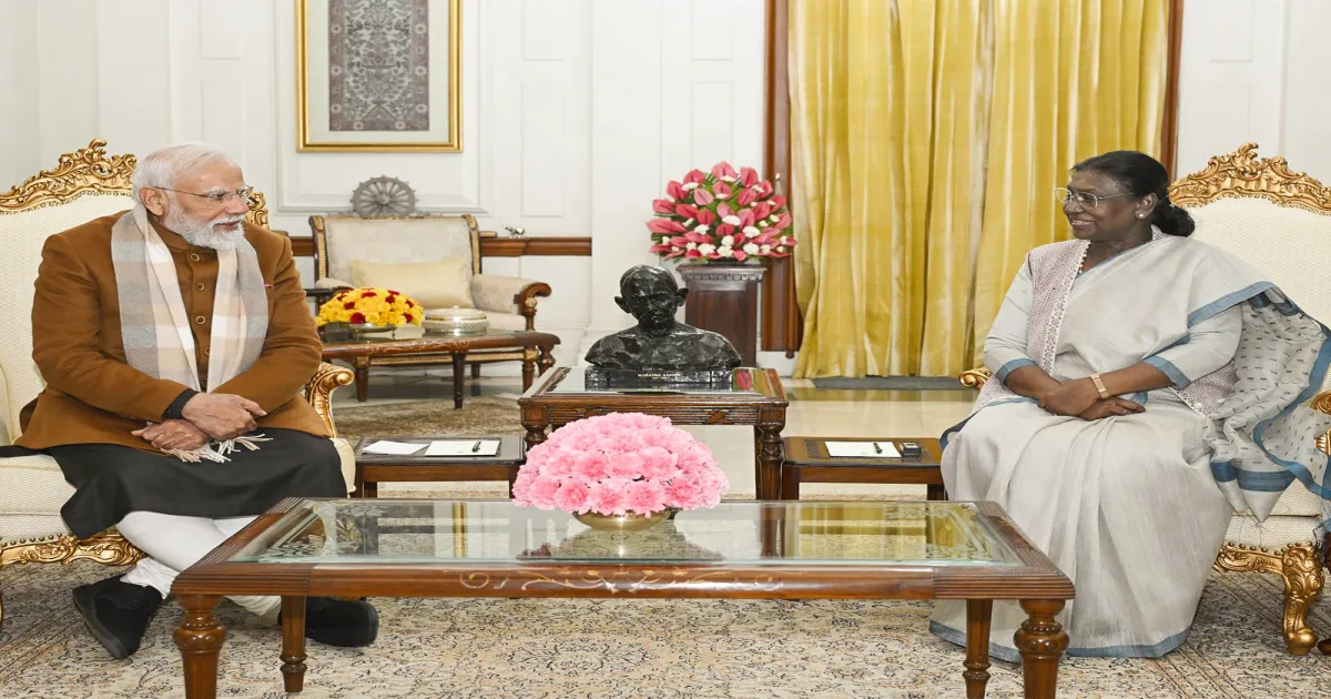 महाराष्ट्र स्थापना दिवस पर राष्ट्रपति मुर्मू और प्रधानमंत्री मोदी ने दी शुभकामनाएं