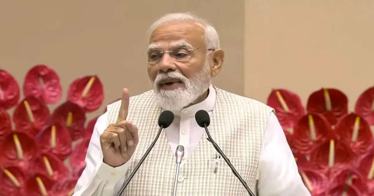 प्रधानमंत्री नरेंद्र मोदी ने आपातकाल को संविधान हत्या दिवस बताया, लोकतंत्र बचाने की अपील