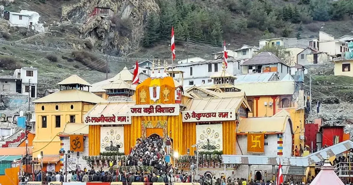 बद्रीनाथ मंदिर में चढ़ावे में गड़बड़ी के आरोपों की होगी जांच, उत्तराखंड सरकार ने बनाई उच्चस्तरीय समिति