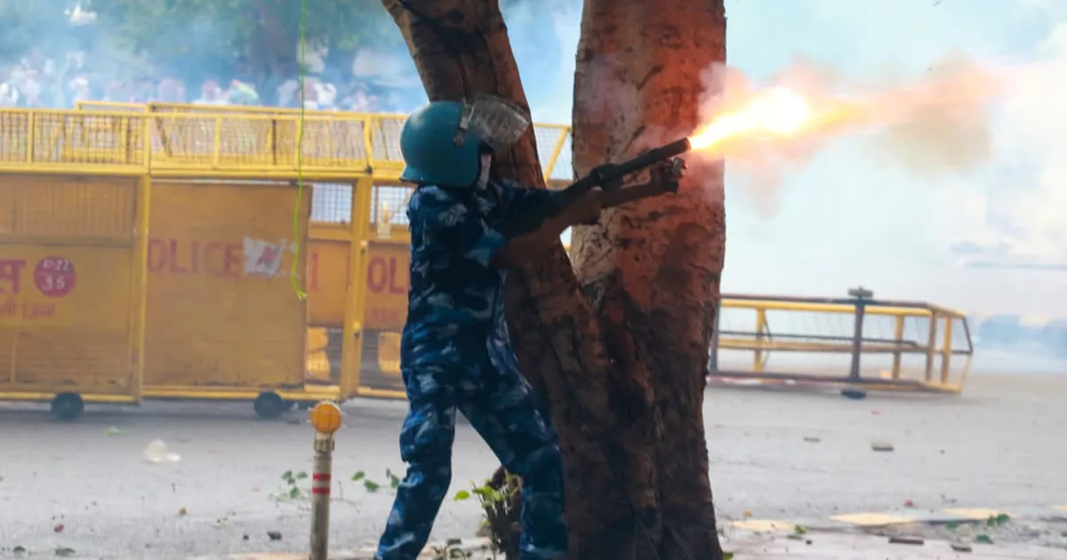 पैलेट गन विवाद के बीच सीआरपीएफ प्रमुख का जवानों को भरोसा, कहा- कर्तव्यनिष्ठ कार्रवाई की जिम्मेदारी मेरी