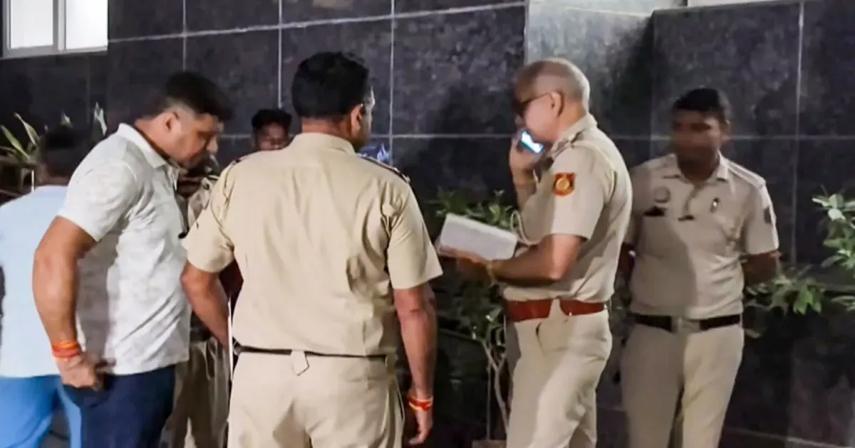 दिल्ली के रोहिणी में नाबालिग छात्रा से छेड़छाड़, विरोध करने पर मां और दादी से भी मारपीट