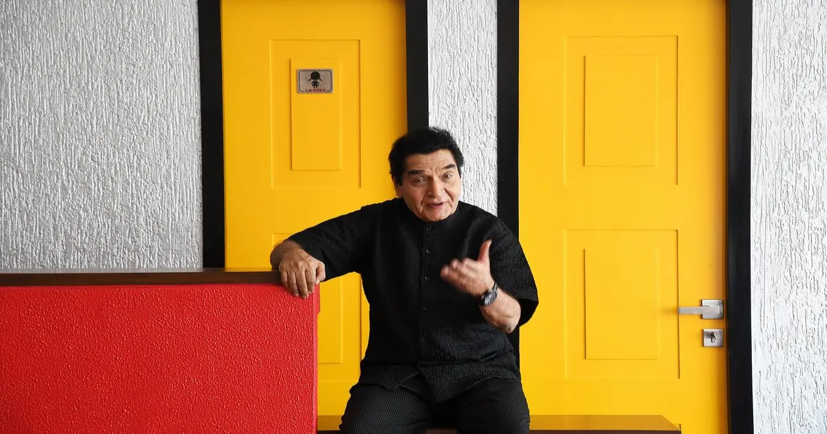 asrani-passes-away-bollywood-loses-iconic-comedian