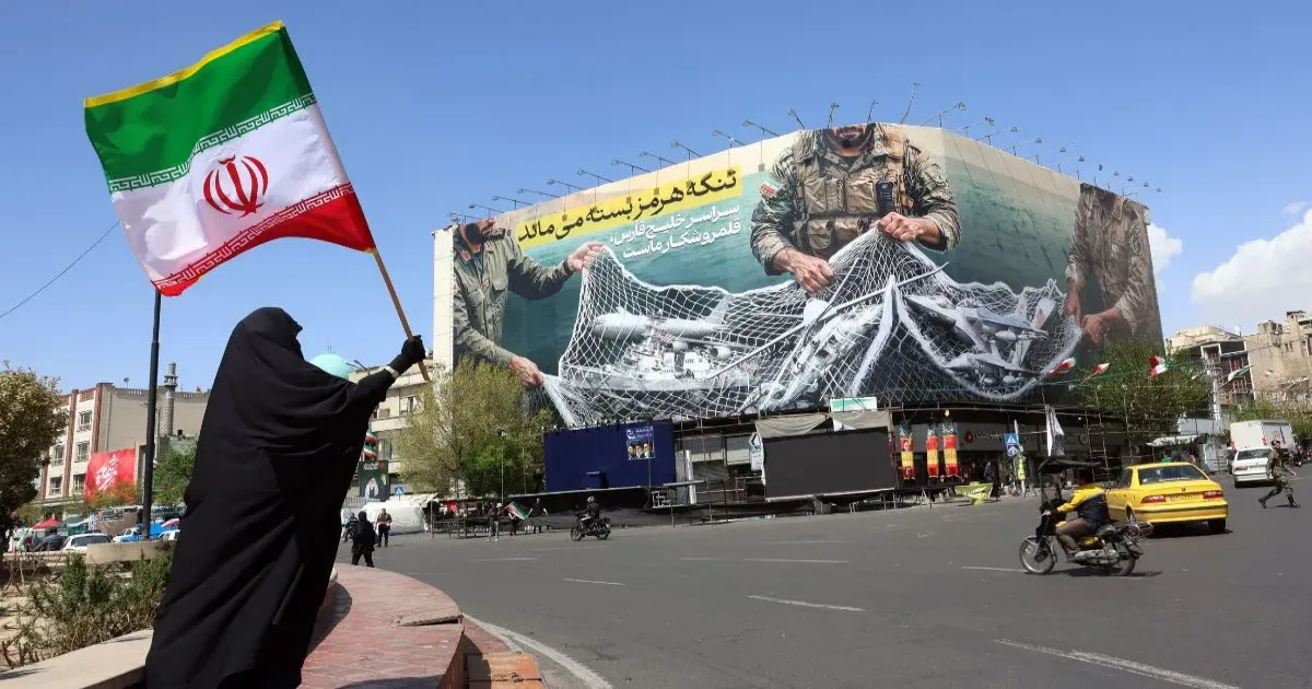 इतिहास खुद को दोहराता है: ट्रंप की धमकी के बाद ईरान ने अमेरिका को याद दिलाया ऑपरेशन ईगल क्लॉ