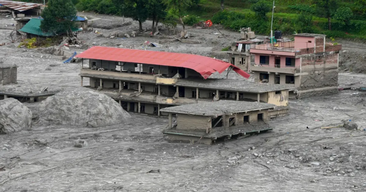 नेपाल में बाढ़ की भयावहता: एक ही घर से मिले 23 शव, हजारों लापता लोगों की तलाश में बचाव दल जुटे