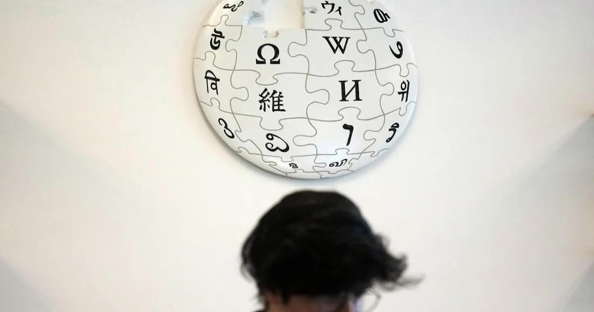 25वीं वर्षगांठ पर विकिपीडिया ने माइक्रोसॉफ्ट, मेटा और परप्लेक्सिटी से किए AI समझौते