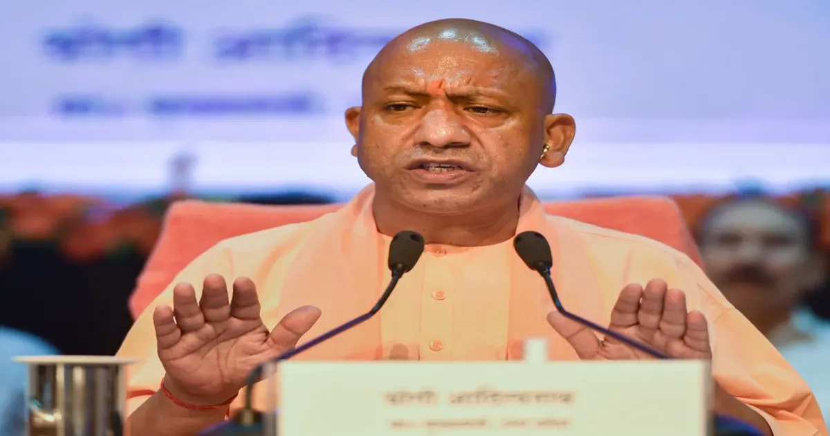 उत्तर प्रदेश में बड़ा प्रशासनिक फेरबदल: 20 आईएएस अधिकारियों के तबादले, कई वरिष्ठ अफसरों को मिली अहम जिम्मेदारी