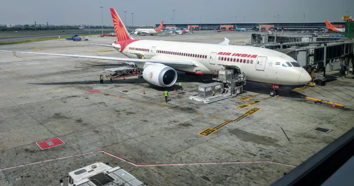 तकनीकी समस्या के संदेह में दिल्ली लौटी काठमांडू जा रही एयर इंडिया की फ्लाइट