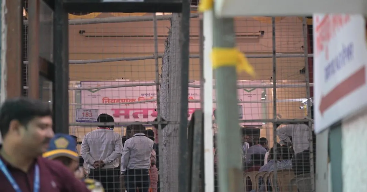 बीएमसी नतीजे : भाजपा की बड़ी बढ़त, शिंदे फैक्टर चमका, ठाकरे पीछे