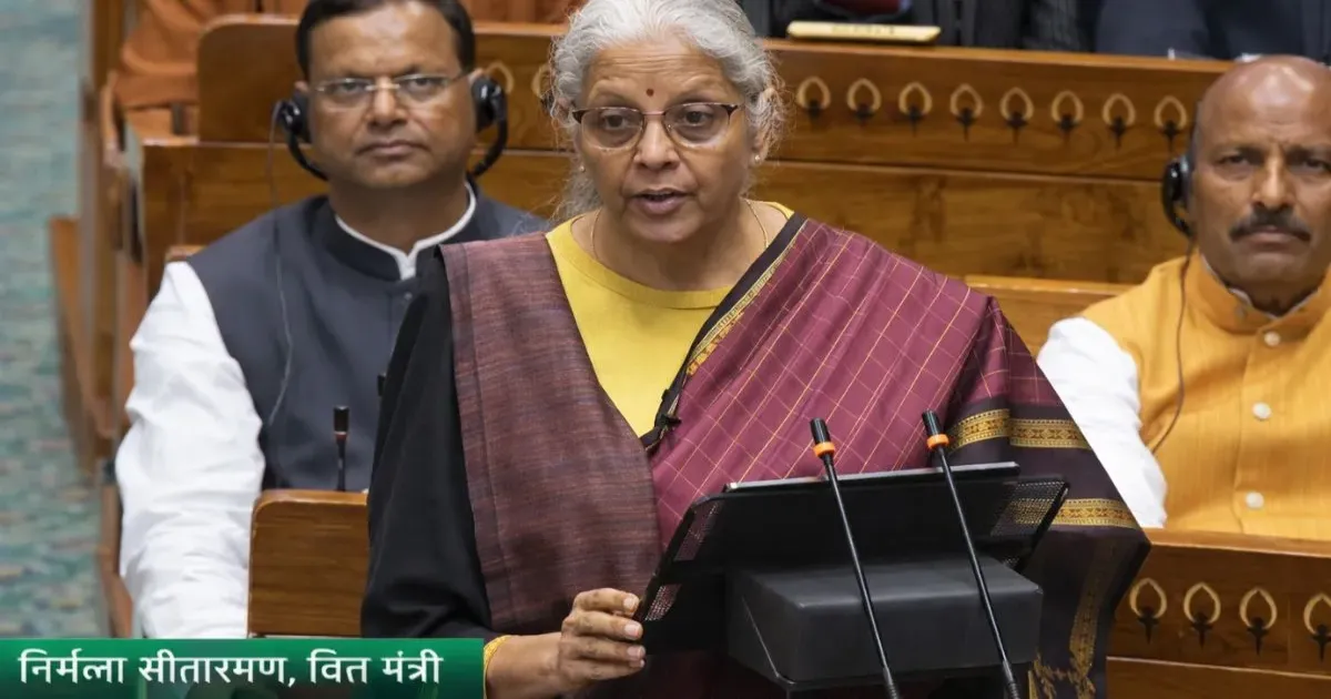 बजट 2026: महात्मा गांधी स्वराज योजना के तहत मेगा टेक्सटाइल पार्क, खादी-हस्तशिल्प और रोजगार को मिलेगा बड़ा बढ़ावा