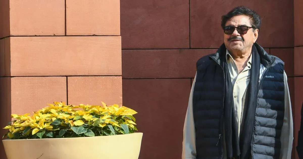 ममता बनर्जी ने मुश्किल वक्त में साथ दिया, उन्हें नहीं छोड़ सकता: टीएमसी संकट के बीच शत्रुघ्न सिन्हा का बड़ा बयान