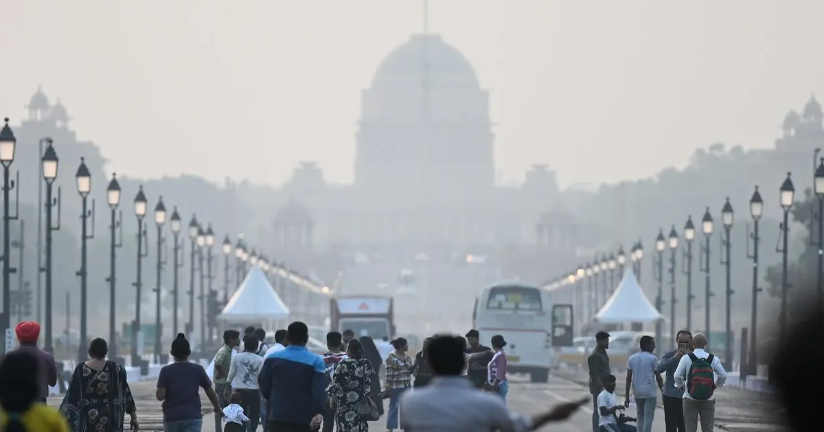 दिल्ली की हवा की गुणवत्ता लगातार छठे दिन भी खराब बनी