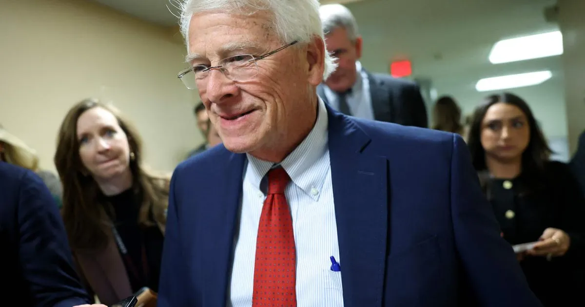 वेनेज़ुएला पर बढ़ते तनाव के बीच अमेरिकी सीनेटरों ने मांगा जवाब — एंटी-ड्रग ऑपरेशन पर सवाल