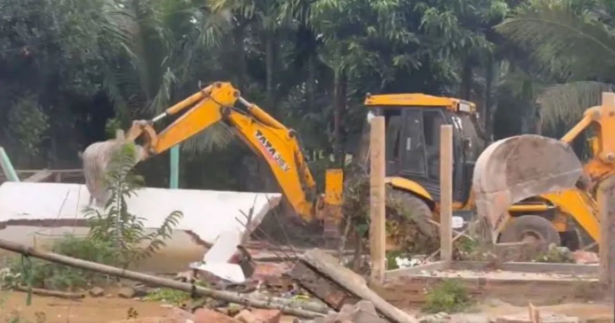 असम में फिर शुरू हुआ बुलडोजर अभियान, 580 और परिवारों को बेघर होने का खतरा