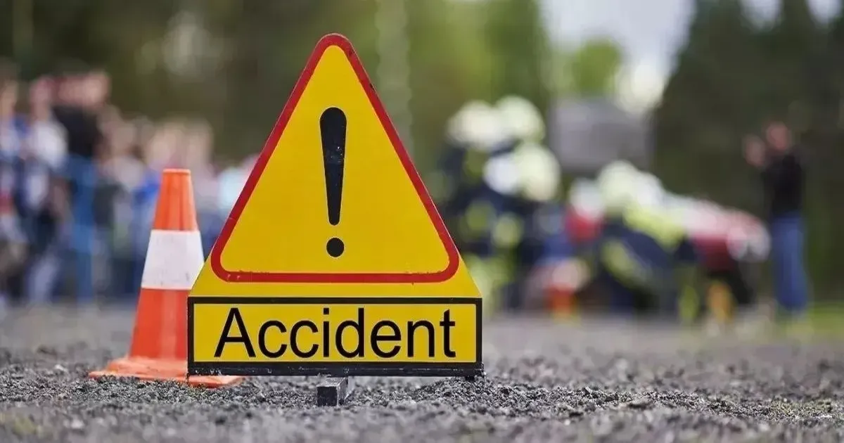 तेलंगाना में दर्दनाक हादसा: खड़ी लॉरी से टकराई कार, 6 लोगों की मौत