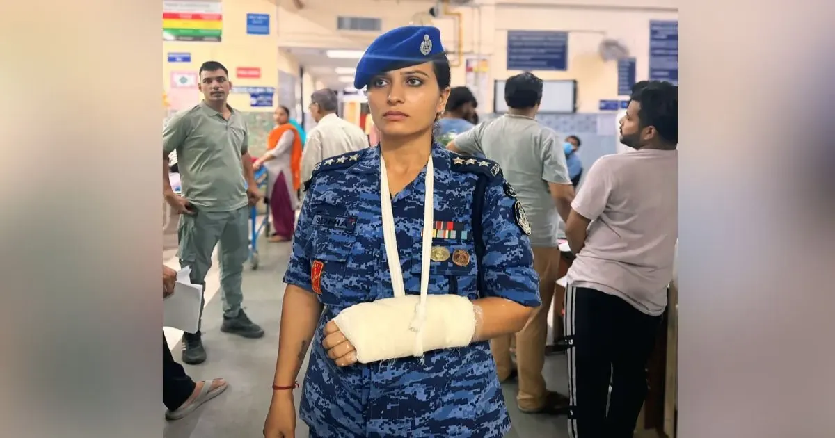 जंतर-मंतर प्रदर्शन में RAF अधिकारी सोनिया सहरावत घायल, हाथ टूटा; बोलीं- भीड़ में कुछ असामाजिक तत्व भी शामिल थे