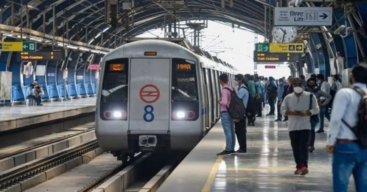 दिल्ली मेट्रो ने 16 स्टेशन किए बंद, राजीव चौक समेत कई प्रमुख स्टेशनों पर रोक; सुरक्षा कारणों से लिया फैसला