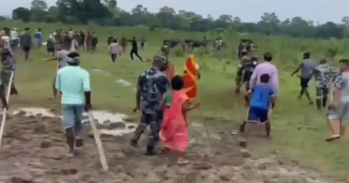 भारत-नेपाल सीमा पर सुस्ता में तनाव, नेपाली ग्रामीणों पर पथराव का आरोप; 150 से 200 लोगों पर एफआईआर