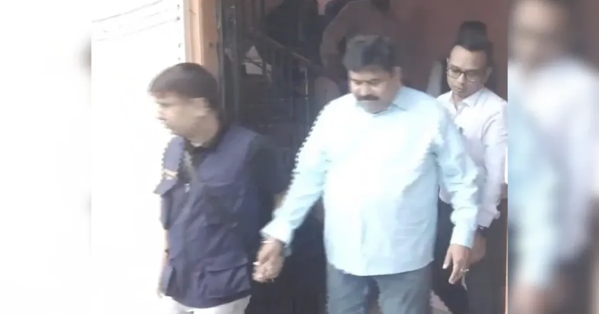 असम में करोड़ों के घोटाले का आरोप, अधिकारी ने मुख्यमंत्री की आवाज की नकल कर लोगों को ठगा