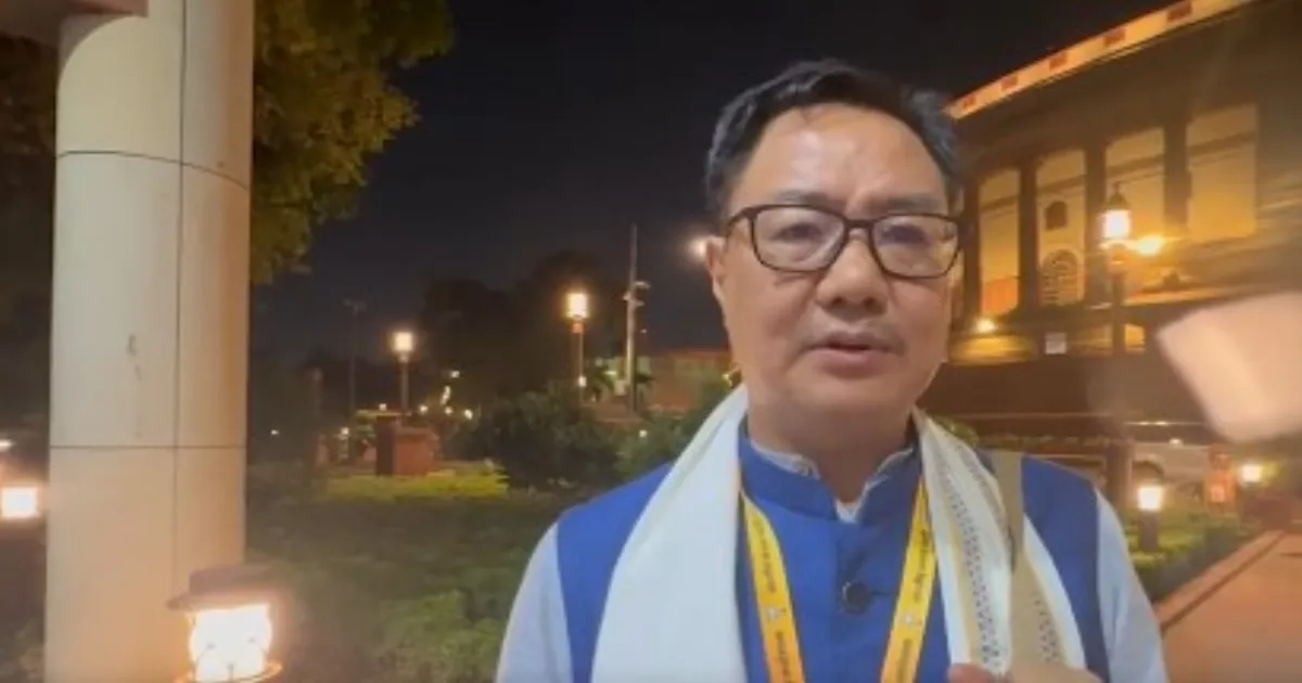 बाढ़ पीड़ितों के प्रति संवेदना दिखाते हुए पीएम मोदी ने NDA सांसदों के साथ रात्रिभोज रद्द किया: किरेन रिजिजू