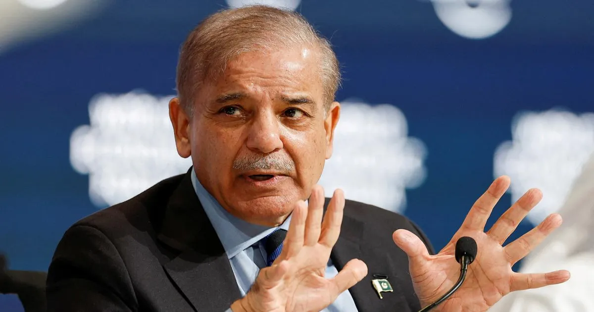 सिर झुकाना पड़ा, आत्मसम्मान से समझौता करना पड़ा: विदेशी कर्ज पर पाकिस्तान पीएम शहबाज शरीफ