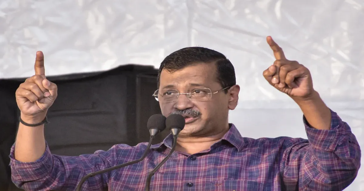 LPG की भारी कमी का संकट: अरविंद केजरीवाल बोले– होर्मुज़ जलडमरूमध्य से आपूर्ति रुकने का असर