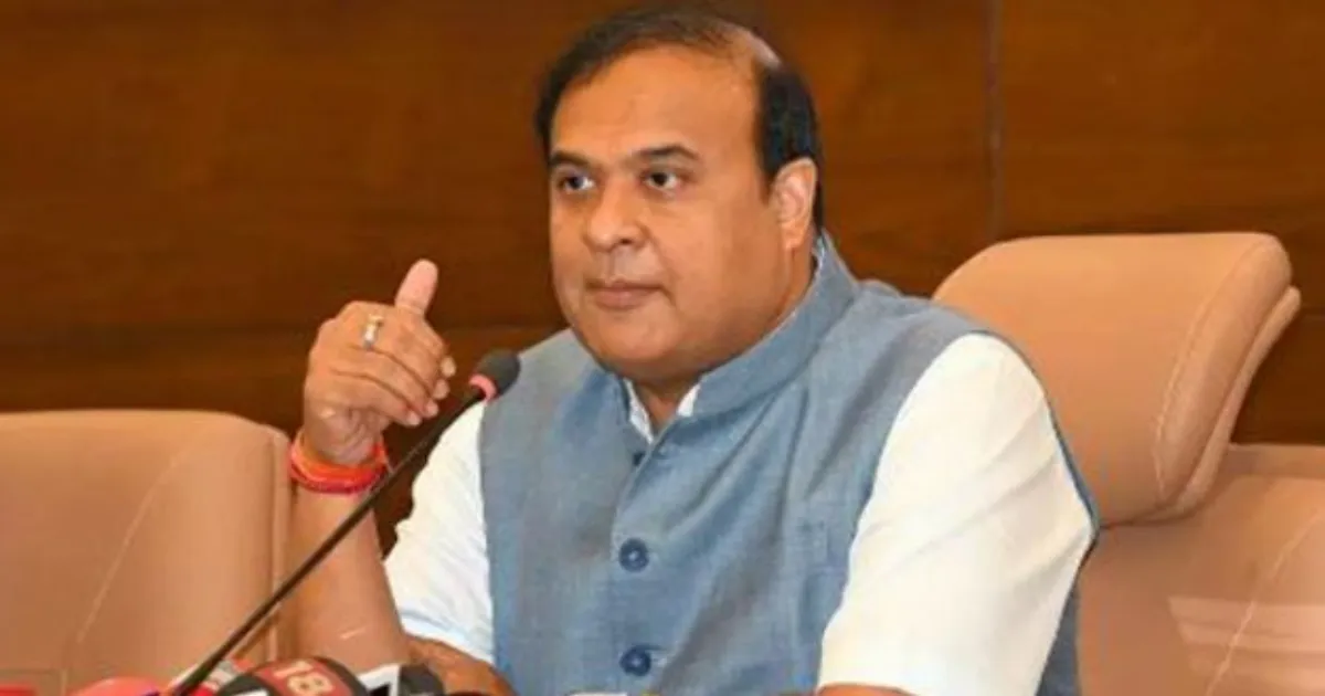 असम में 12 अवैध बांग्लादेशी प्रवासियों को वापस भेजा गया: मुख्यमंत्री हिमंत बिस्वा शर्मा