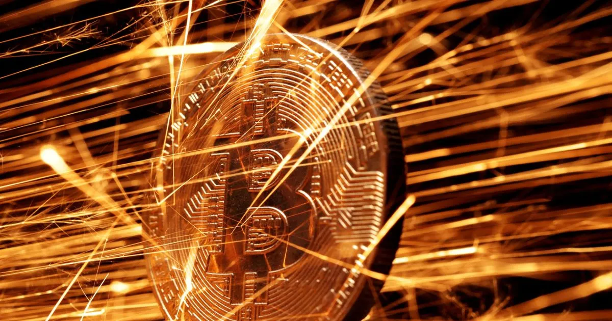bitcoin-hoarding-risky-corporate-trend