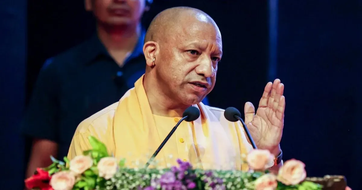 योगी आदित्यनाथ का राहुल गांधी पर हमला, बोले- कांग्रेस को अविश्वास पैदा करने वाले नेतृत्व से छुटकारा पाना चाहिए