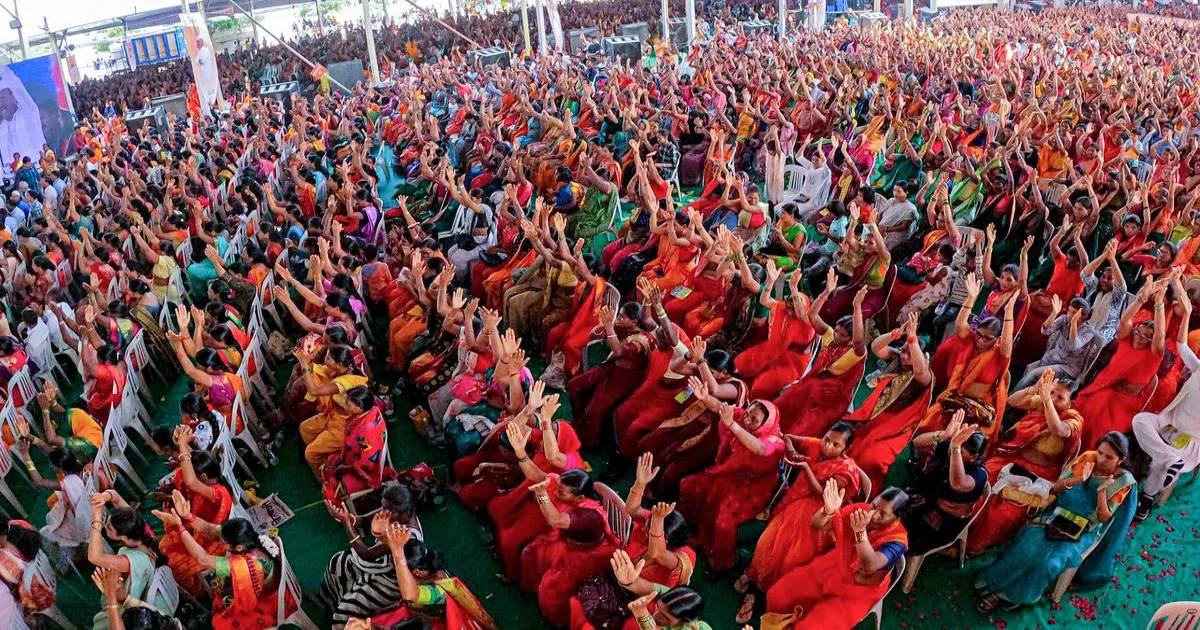 अजीत पवार सरकार में ‘लड़की बहिन’ योजना बंद नहीं होगी: मंत्री नरहरि ज़िरवाल 