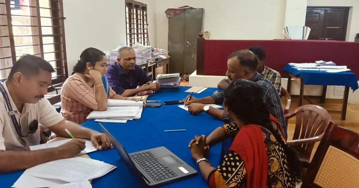 केरल में रियल एस्टेट माफिया का खुलासा: राजस्व अधिकारियों और एजेंटों की मिलीभगत से धान भूमि और आर्द्रभूमि का अवैध रूपांतरण