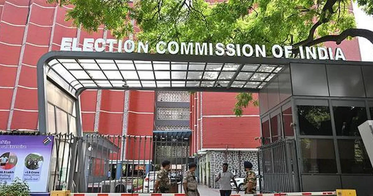 कोलकाता के सात BLO को ECI का कारण बताओ नोटिस जारी