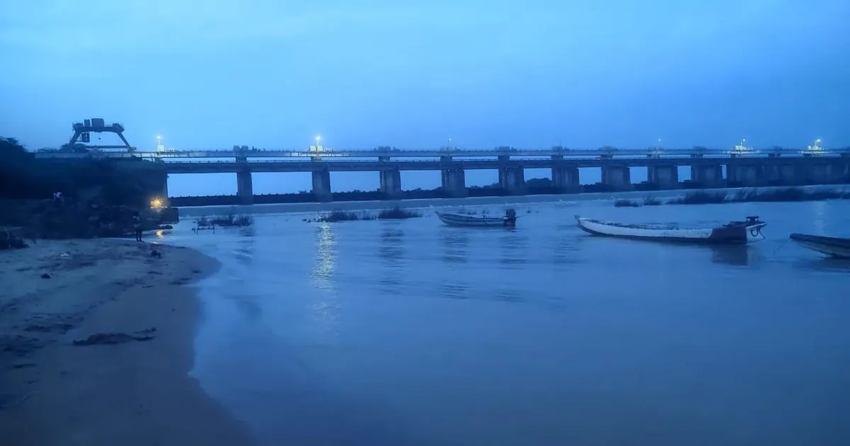 आंध्र प्रदेश बाढ़ LIVE: कृष्णा नदी पर पुलिचिंतला प्रोजेक्ट से जारी है भारी जल निकासी