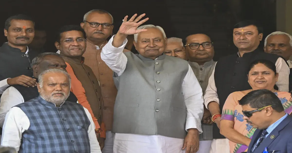 राजद का आरोप—बिहार में लागू हो रहा शिंदे मॉडल, नीतीश कुमार का ट्वीट भी दिल्ली से कराया गया